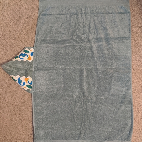 Light Gray Blue Hooded Kids Towel - Picture 5 of 5